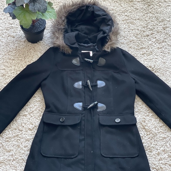 Mossimo Black Coat with faux fur!!!! - Picture 6 of 8